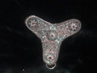 Kleeblattfibel Carneol